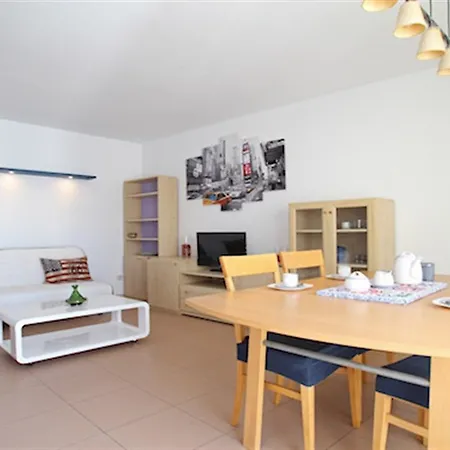 Apartment Stunning 4 Bedroom In *